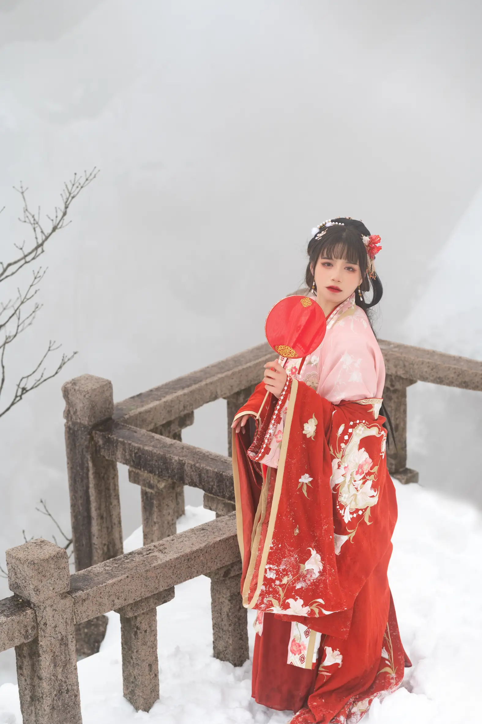 [YITUYU] 2022.06.07 Vol.1111 – Walking in the Snow Two plus six#[26P]-24